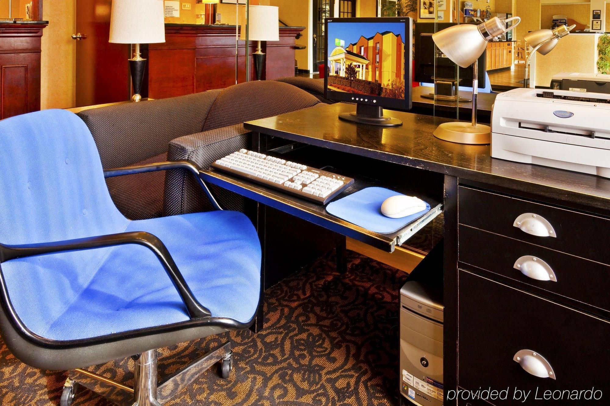 Holiday Inn Express & Suites Nashville-I-40 & I-24 Facilities photo